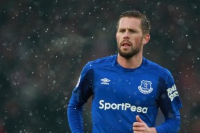 2026世足賽程-双线奏凯，东契奇决胜时刻势不可挡，巴黎圣日耳曼客场带队取胜
